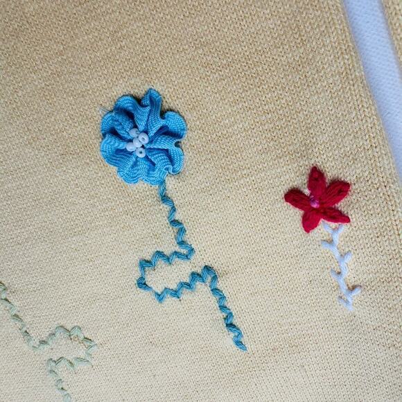 Vintage Y2K Talbots Cotton Cardigan Sweater with Embroidered Flowers - Picture 3 of 7